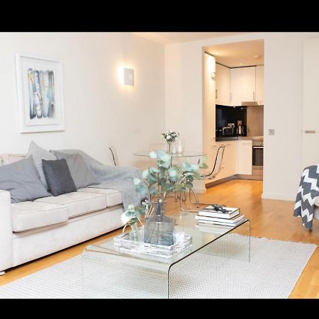 London Luxury 1 Bedroom Apartment Minutes Walk From Canary Wharf Exteriör bild